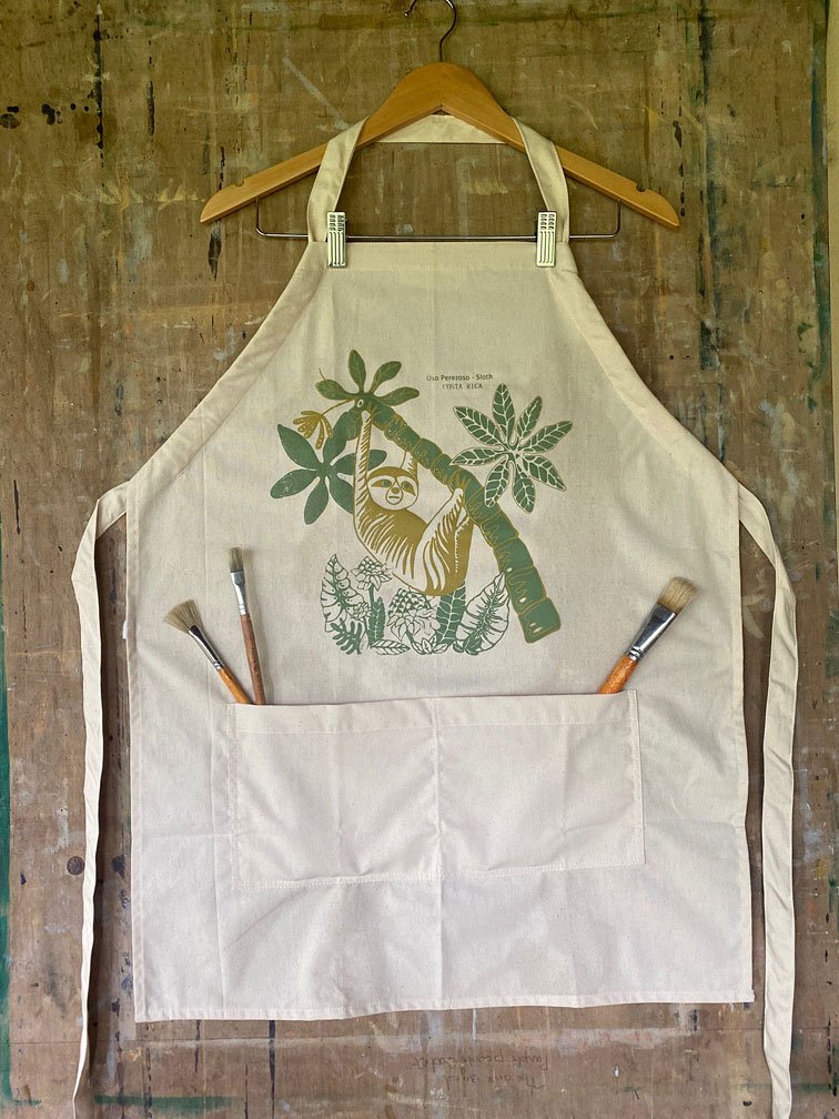 apron-sloth